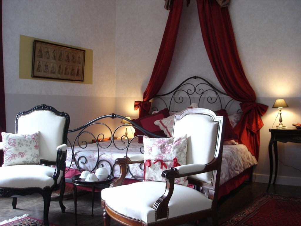 Le Petit Chateau - Tiffauges Proche Puy Dufou Oda fotoğraf