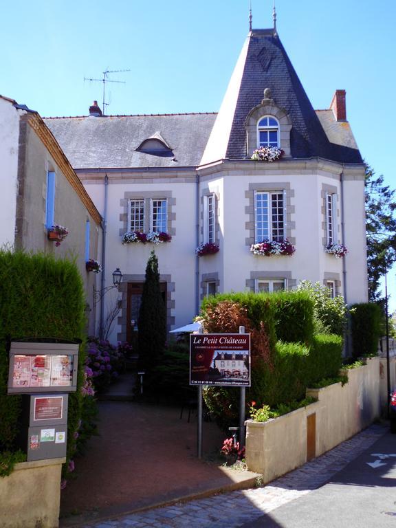 Le Petit Chateau - Tiffauges Proche Puy Dufou Dış mekan fotoğraf